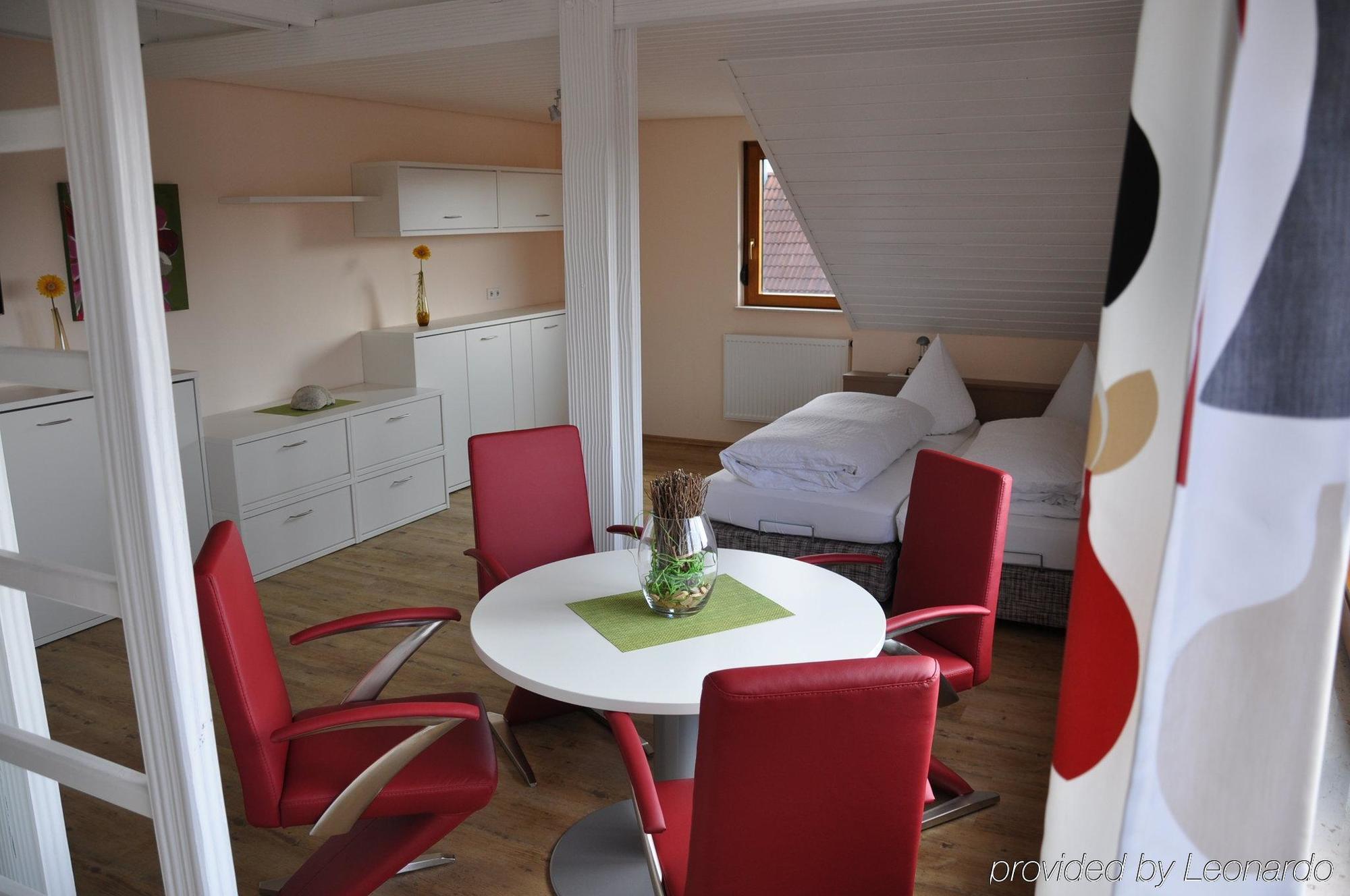 Loewen Hotel & Restaurant Wendlingen am Neckar Esterno foto